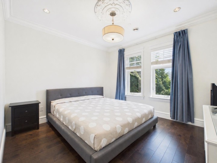 Photo 23 at 738 W 54th Avenue, South Cambie, Vancouver West