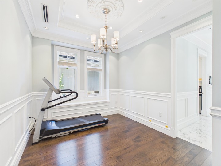 Photo 12 at 738 W 54th Avenue, South Cambie, Vancouver West