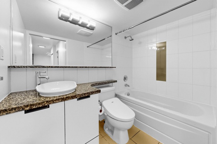 Photo 19 at 602 - 1082 Seymour Street, Downtown VW, Vancouver West