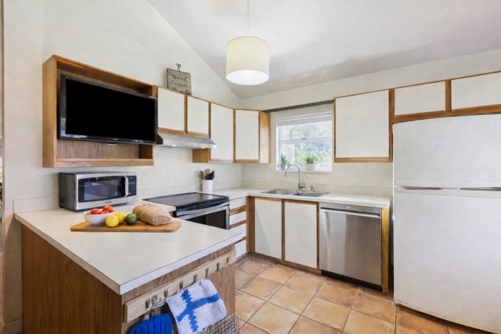 Photo 13 at 875 Porteau Place, Roche Point, North Vancouver