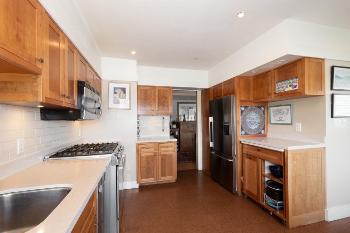 Photo 13 at 4455 Harris Place, Deep Cove, North Vancouver