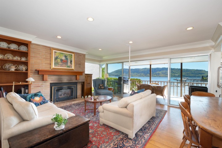 Photo 4 at 4455 Harris Place, Deep Cove, North Vancouver