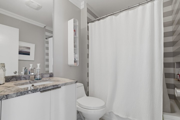Photo 15 at 8 - 2255 W 40th Avenue, Kerrisdale, Vancouver West