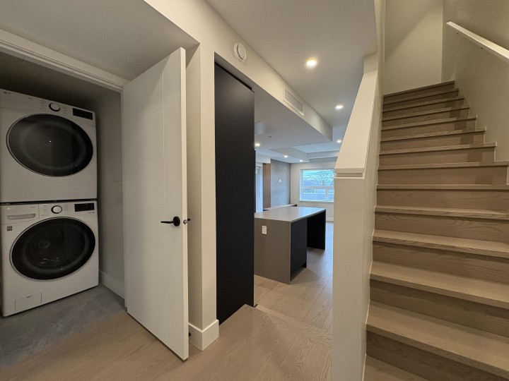 Photo 6 at 125 W 41st Avenue, Cambie, Vancouver West