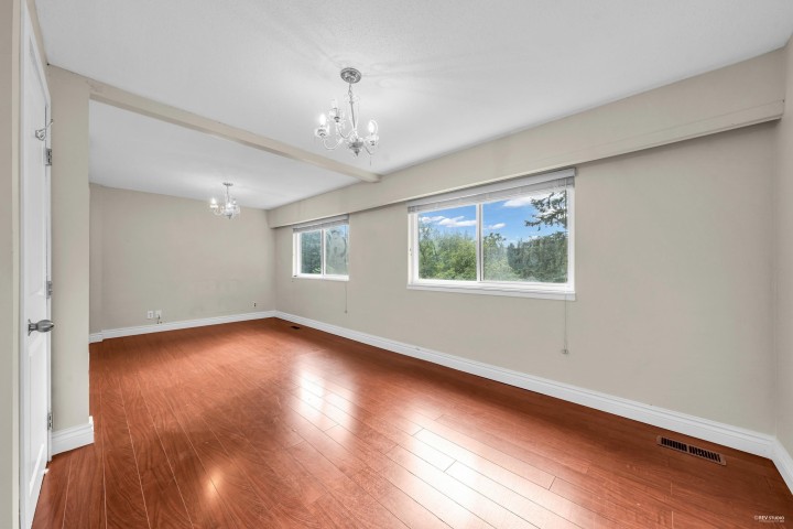 Photo 14 at 84 Laurie Crescent, Glenmore, West Vancouver