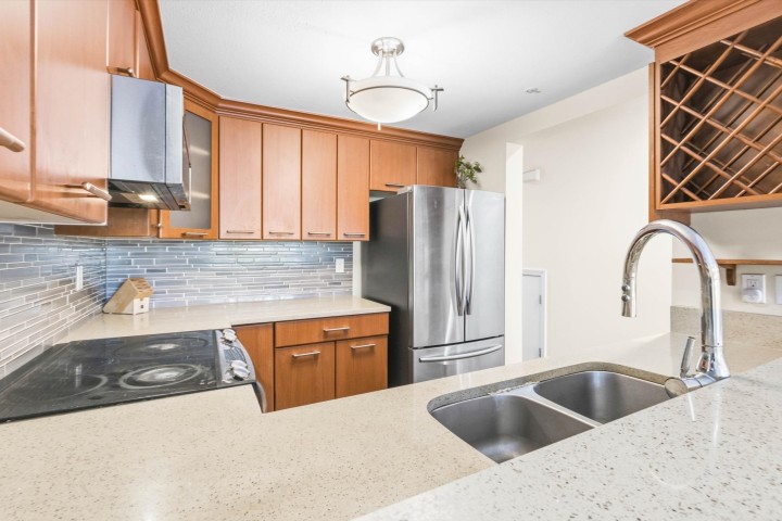 Photo 11 at 3 - 2150 Se Marine Drive, South Marine, Vancouver East