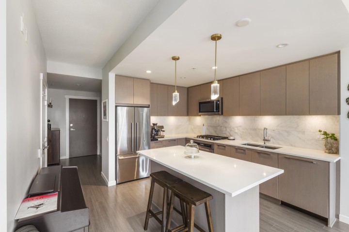 Photo 9 at 418 - 2651 Library Lane, Lynn Valley, North Vancouver