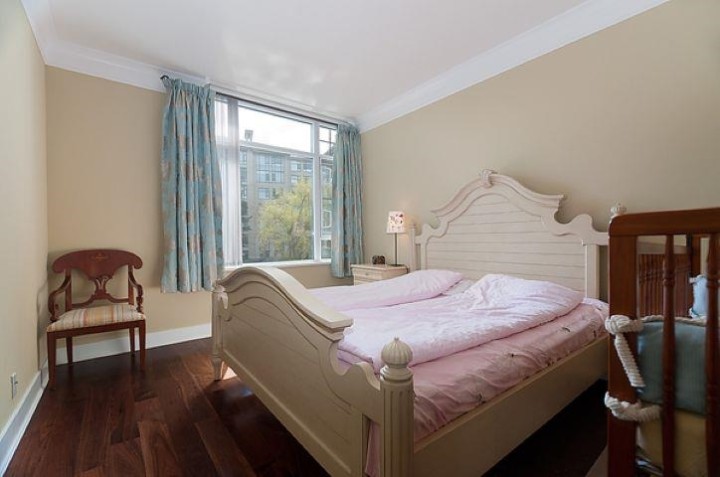 Photo 6 at 320 - 4685 Valley Drive, Quilchena, Vancouver West