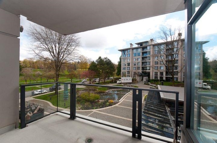 Photo 1 at 320 - 4685 Valley Drive, Quilchena, Vancouver West