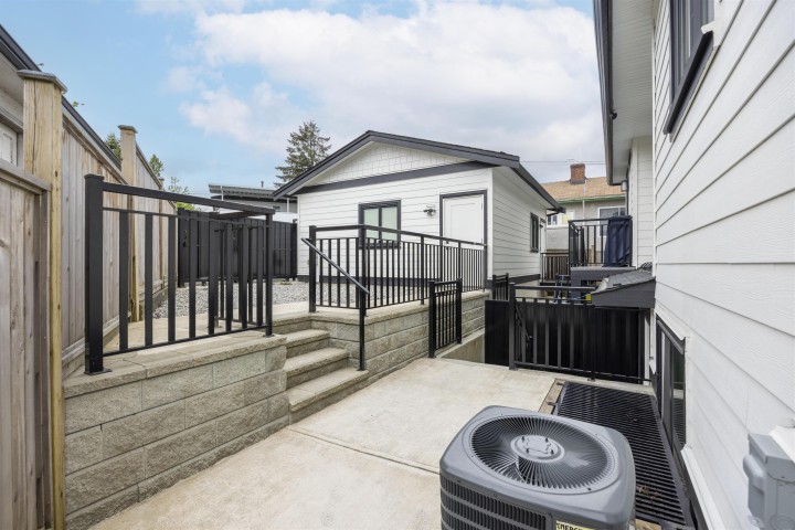 Photo 23 at 4541 Hoy Street, Collingwood VE, Vancouver East