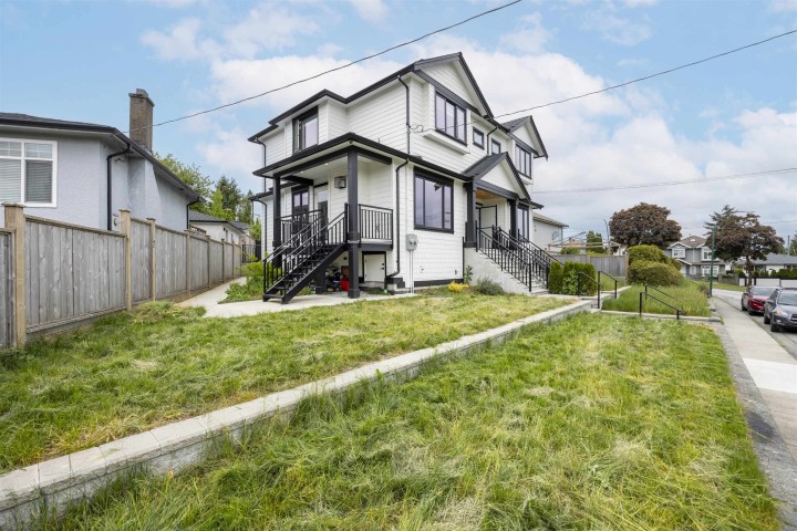 Photo 18 at 4541 Hoy Street, Collingwood VE, Vancouver East