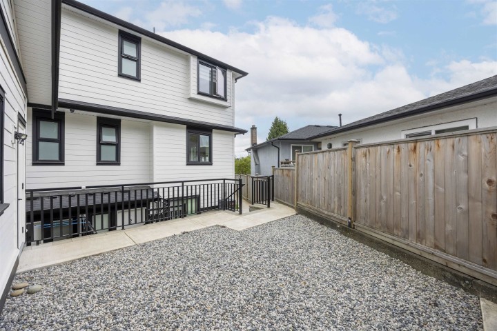 Photo 21 at 4541 Hoy Street, Collingwood VE, Vancouver East