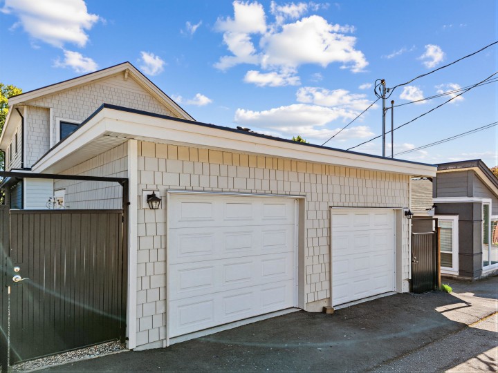 Photo 36 at 105 E 64th Avenue, South Vancouver, Vancouver East
