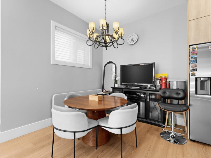 Photo 14 at 105 E 64th Avenue, South Vancouver, Vancouver East