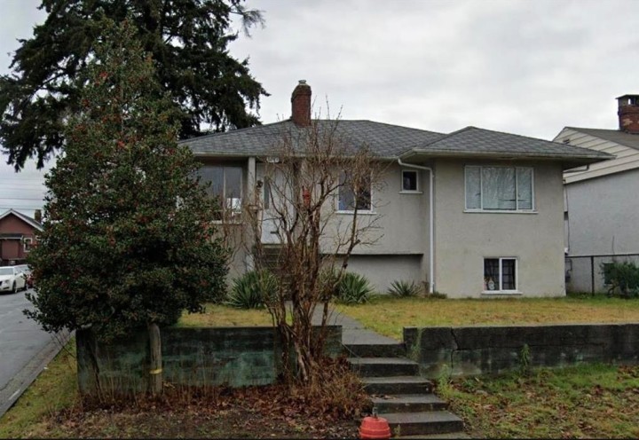 Photo 1 at 3507 Monmouth Avenue, Collingwood VE, Vancouver East