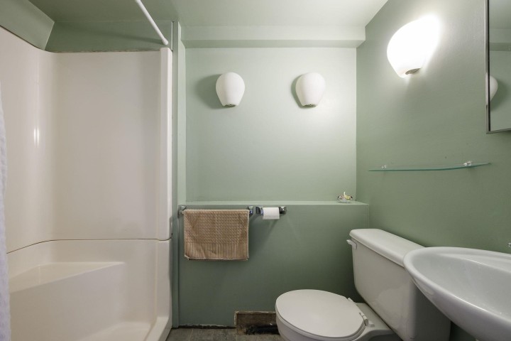 Photo 12 at 2633 Venables Street, Renfrew VE, Vancouver East