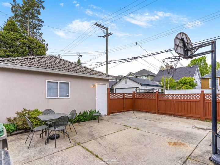 Photo 23 at 5323 Dumfries Street, Knight, Vancouver East