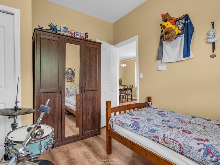 Photo 22 at 5323 Dumfries Street, Knight, Vancouver East