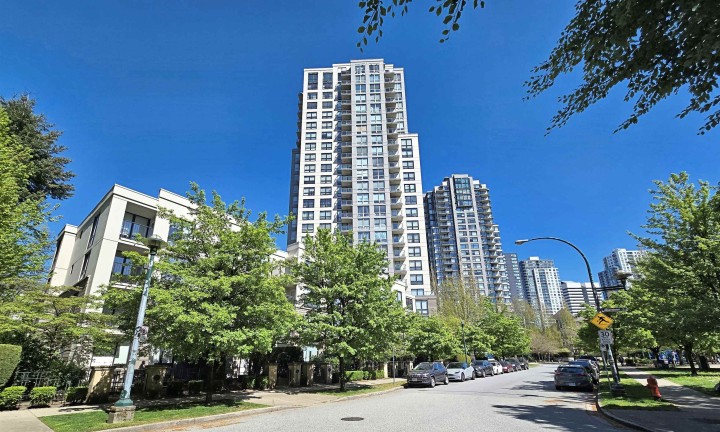 Photo 22 at 810 - 3663 Crowley Drive, Collingwood VE, Vancouver East