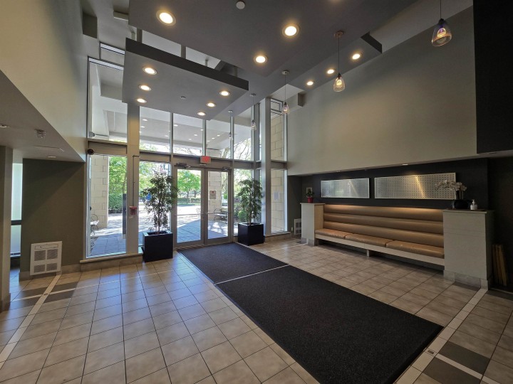 Photo 18 at 810 - 3663 Crowley Drive, Collingwood VE, Vancouver East