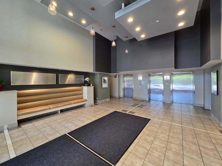Photo 19 at 810 - 3663 Crowley Drive, Collingwood VE, Vancouver East