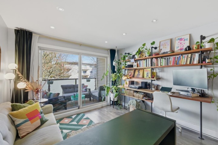Photo 2 at 205 - 1864 Frances Street, Hastings, Vancouver East