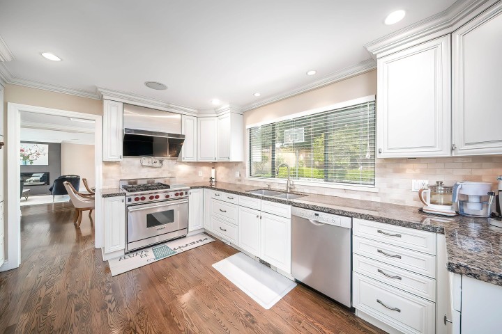 Photo 16 at 435 Inglewood Avenue, Cedardale, West Vancouver