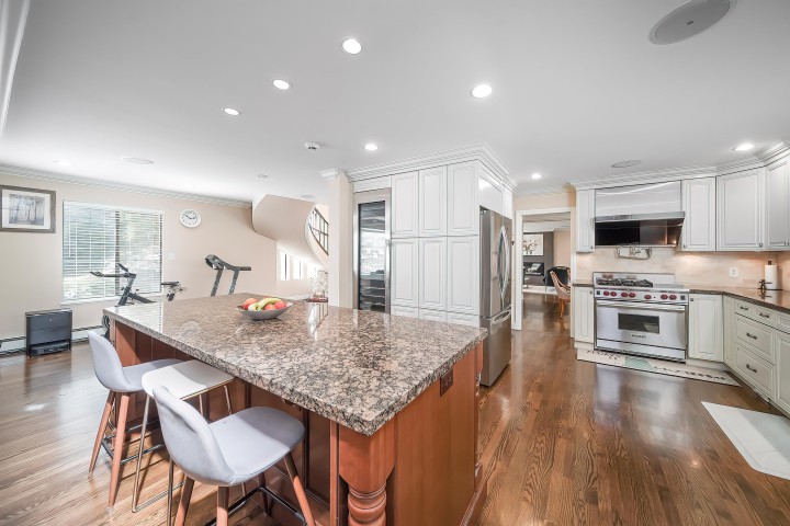 Photo 14 at 435 Inglewood Avenue, Cedardale, West Vancouver