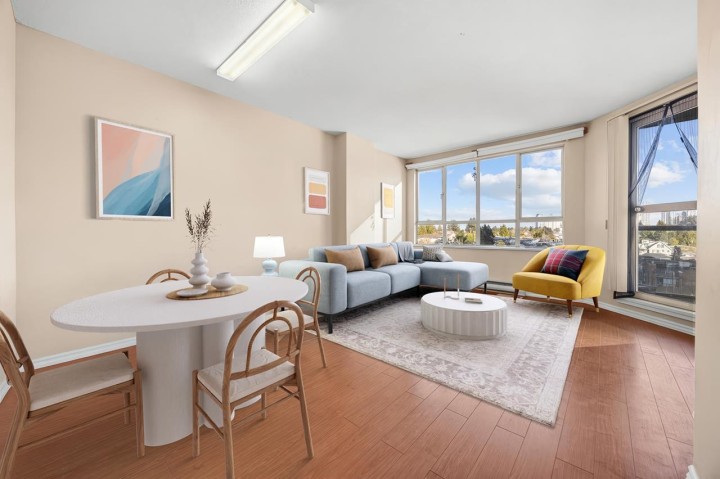 Photo 2 at 910 - 3489 Ascot Place, Collingwood VE, Vancouver East