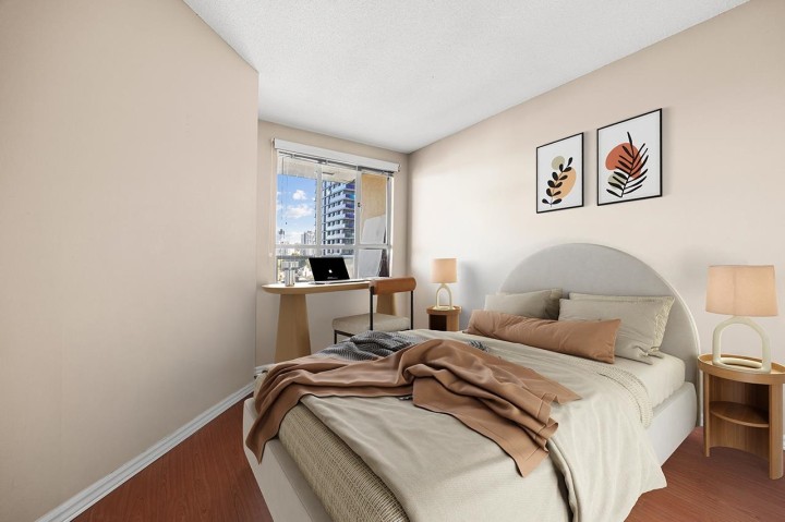 Photo 5 at 910 - 3489 Ascot Place, Collingwood VE, Vancouver East
