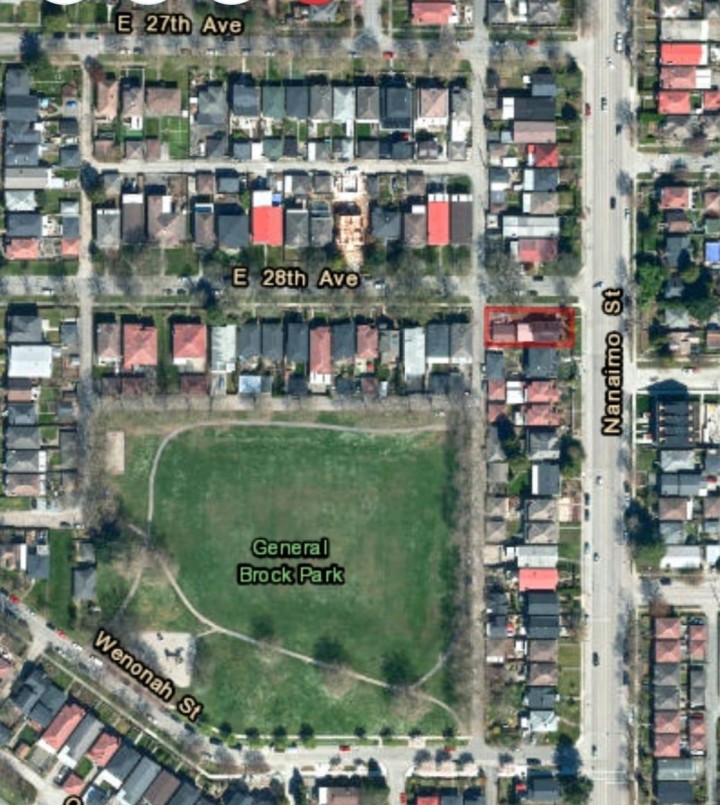 Photo 3 at 4407 Nanaimo Street, Victoria VE, Vancouver East