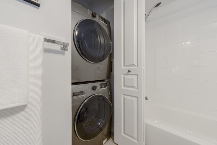 Photo 19 at 206 - 3089 Oak Street, Fairview VW, Vancouver West