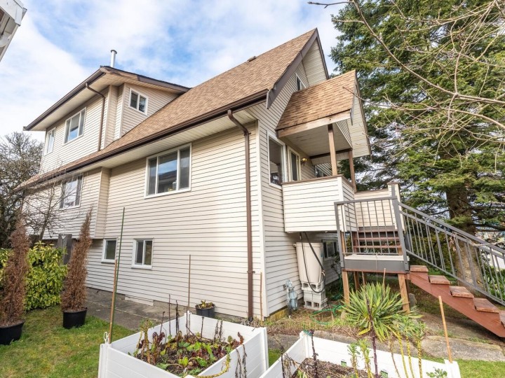 Photo 2 at 4535 Rupert Street, Collingwood VE, Vancouver East