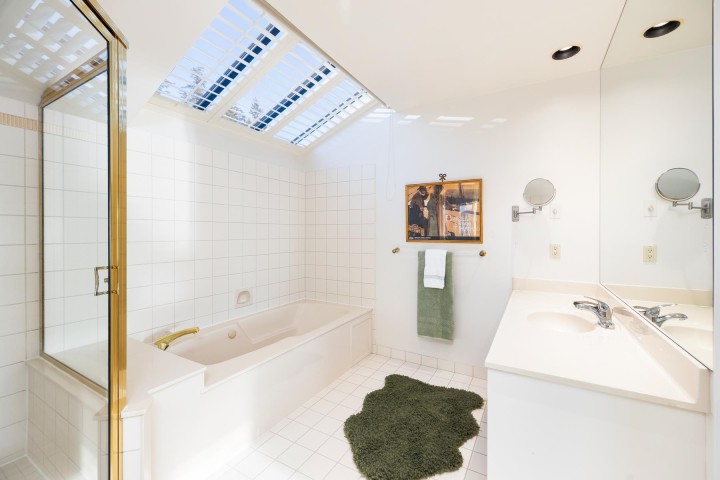 Photo 22 at 5360 Meadfeild Road, Upper Caulfeild, West Vancouver