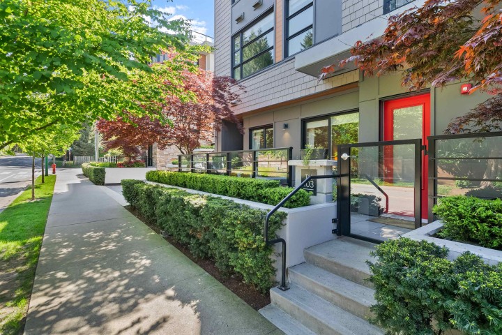 Photo 15 at 103 - 1055 Ridgewood Drive, Edgemont, North Vancouver