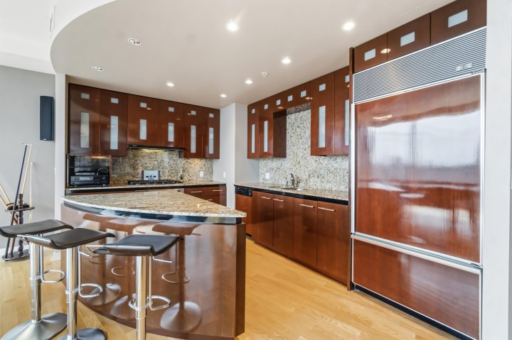 Photo 14 at 4303 - 938 Nelson Street, Downtown VW, Vancouver West