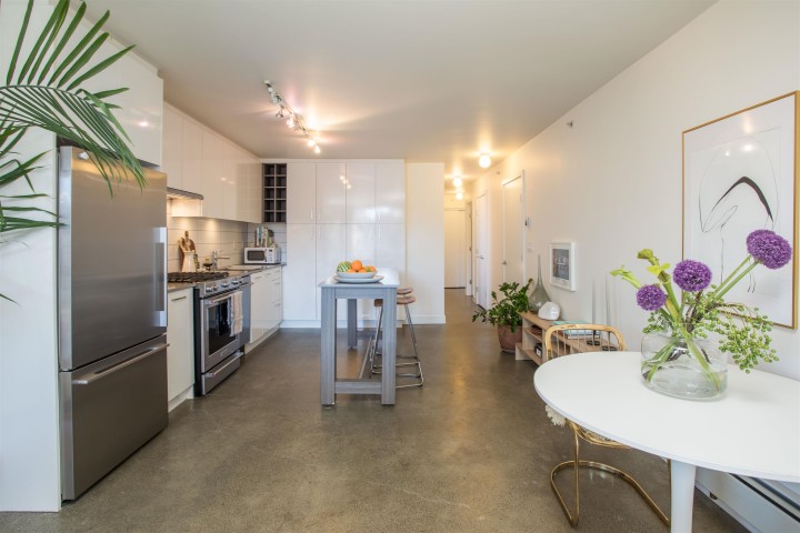 Photo 15 at 307 - 231 E Pender Street, Strathcona, Vancouver East