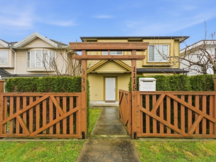 Photo 2 at 1115 Boundary Road, Renfrew VE, Vancouver East