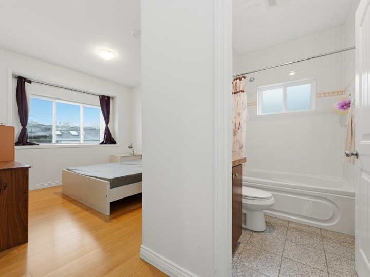 Photo 13 at 1115 Boundary Road, Renfrew VE, Vancouver East
