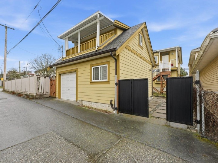 Photo 34 at 1115 Boundary Road, Renfrew VE, Vancouver East
