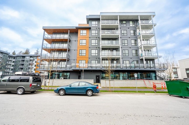 Photo 5 at 412 - 3596 Malsum Drive, Roche Point, North Vancouver