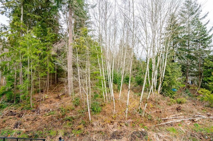 Photo 29 at 412 - 3596 Malsum Drive, Roche Point, North Vancouver