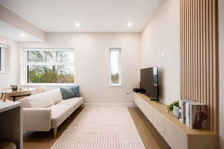 Photo 6 at 2 - 128 W Woodstock Avenue, Cambie, Vancouver West