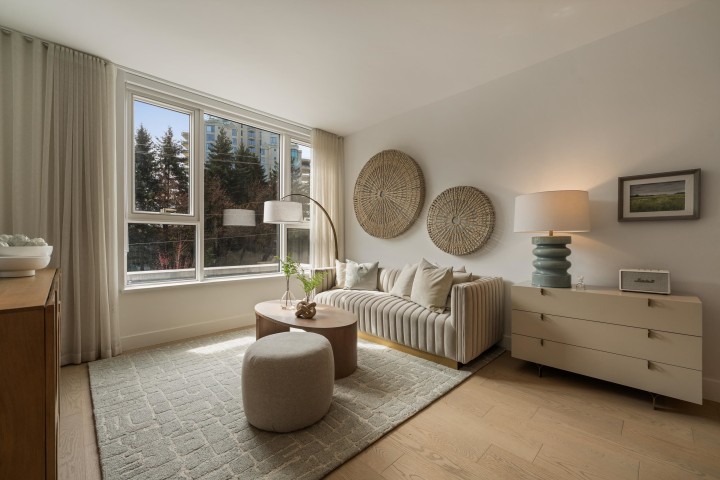 Photo 12 at 307 - 423 6th Street, Park Royal, West Vancouver