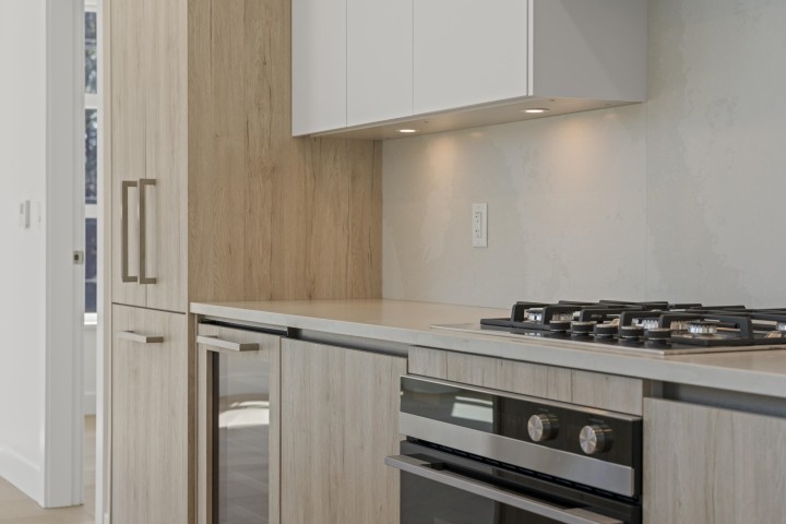 Photo 20 at 305 - 423 6th Street, Park Royal, West Vancouver