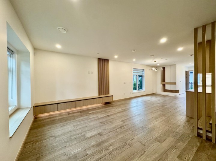 Photo 2 at 5216 Rupert Street, Collingwood VE, Vancouver East
