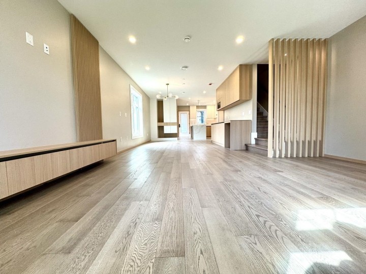 Photo 3 at 5216 Rupert Street, Collingwood VE, Vancouver East