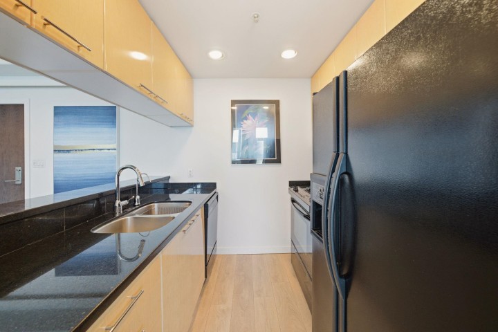 Photo 16 at 3405 - 1111 W Pender Street, Coal Harbour, Vancouver West