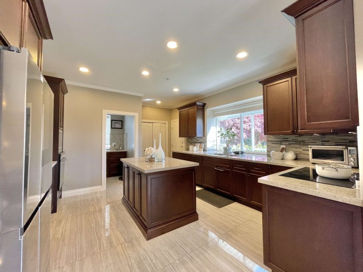 Photo 14 at 1120 W 58th Avenue, South Granville, Vancouver West