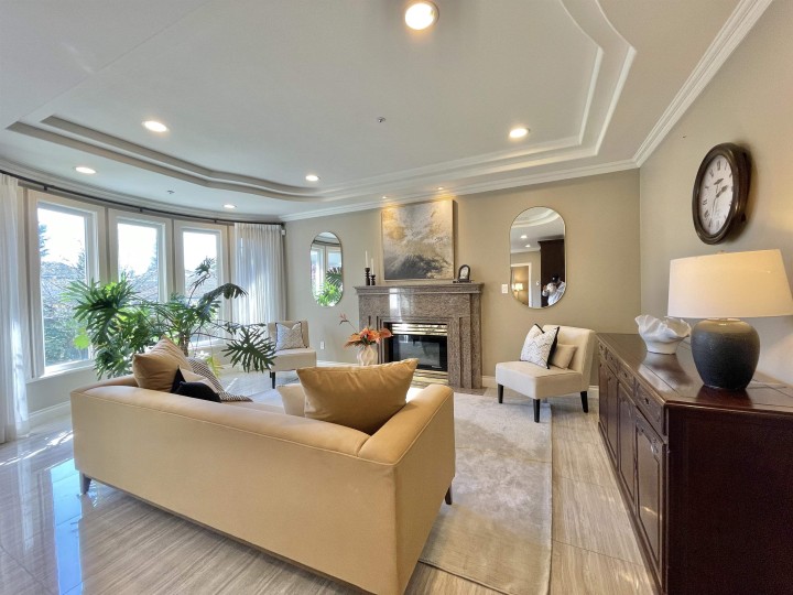 Photo 11 at 1120 W 58th Avenue, South Granville, Vancouver West